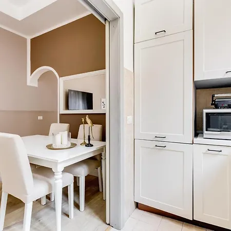 Bdc - The Choice, Your 2-bdr In Vatican District Apartment